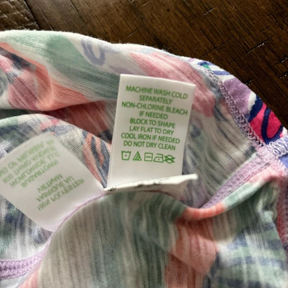 Lilly Pulitzer Racerback tee shirt animal print multi colored size medium - Picture 13 of 14